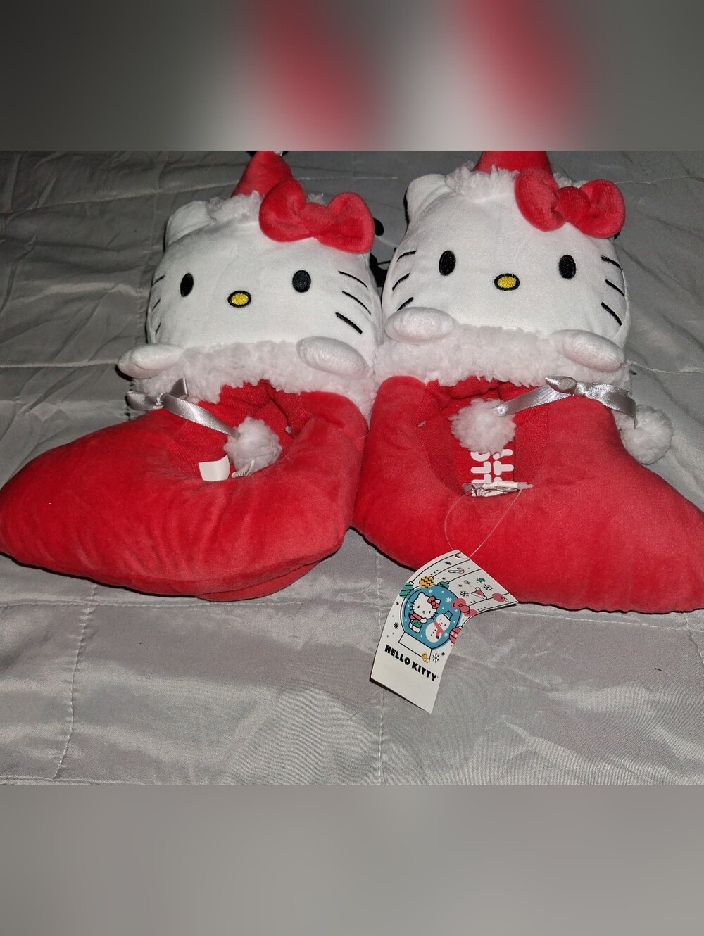 Hello Kitty Christmas Women's Slippers Size 5-6